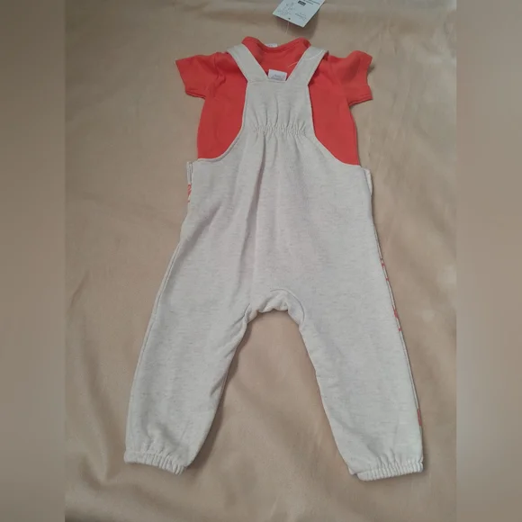 Tigger romper and tshirt set - Picture 3 of 3